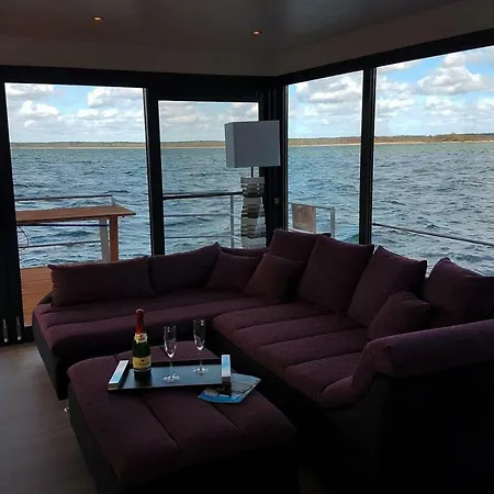 Houseboat Auf Dem See Gohren-lebbin - Dms02195-n Bådhotel *