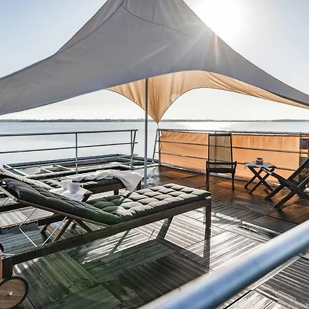 Houseboat Auf Dem See Gohren-lebbin - Dms02195-n Bådhotel