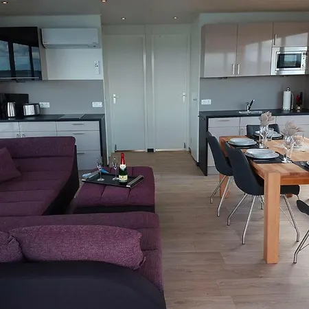 Bådhotel Houseboat Auf Dem See Gohren-lebbin - Dms02195-n Göhren-Lebbin